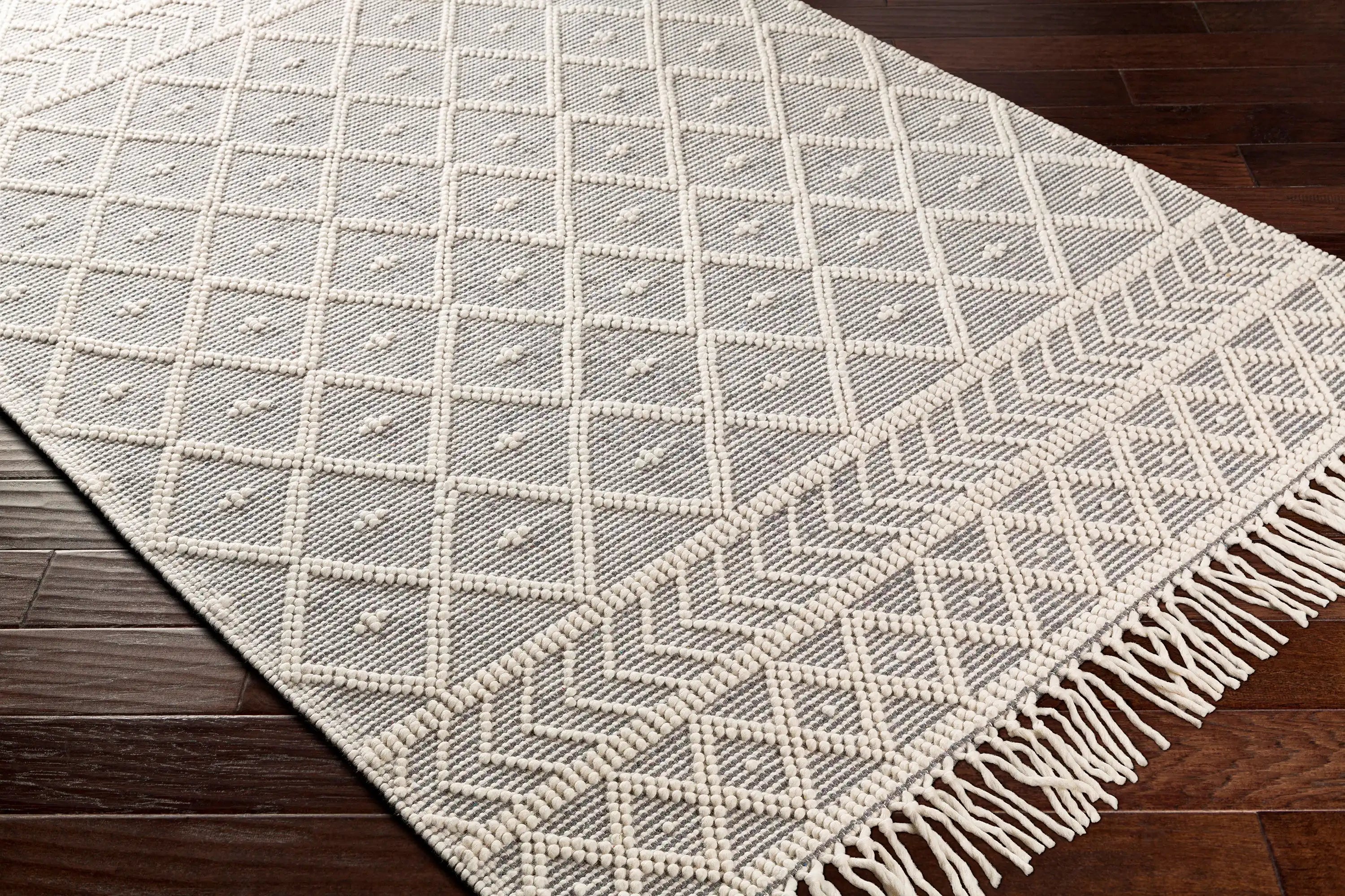 Hand-Woven Casa DeCampo Ivory Charcol Wool Rug