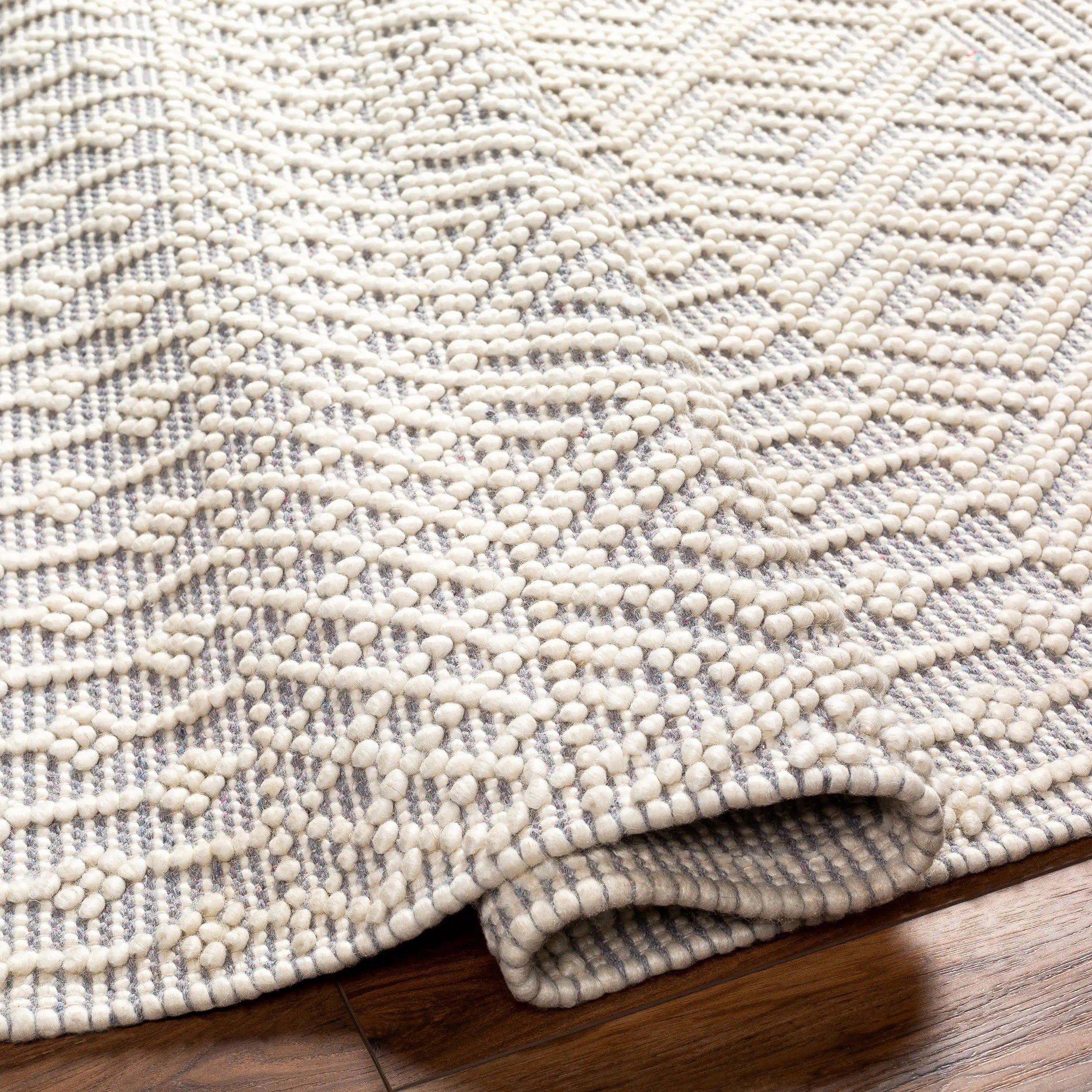 Hand-Woven Casa DeCampo Ivory Wool Rug