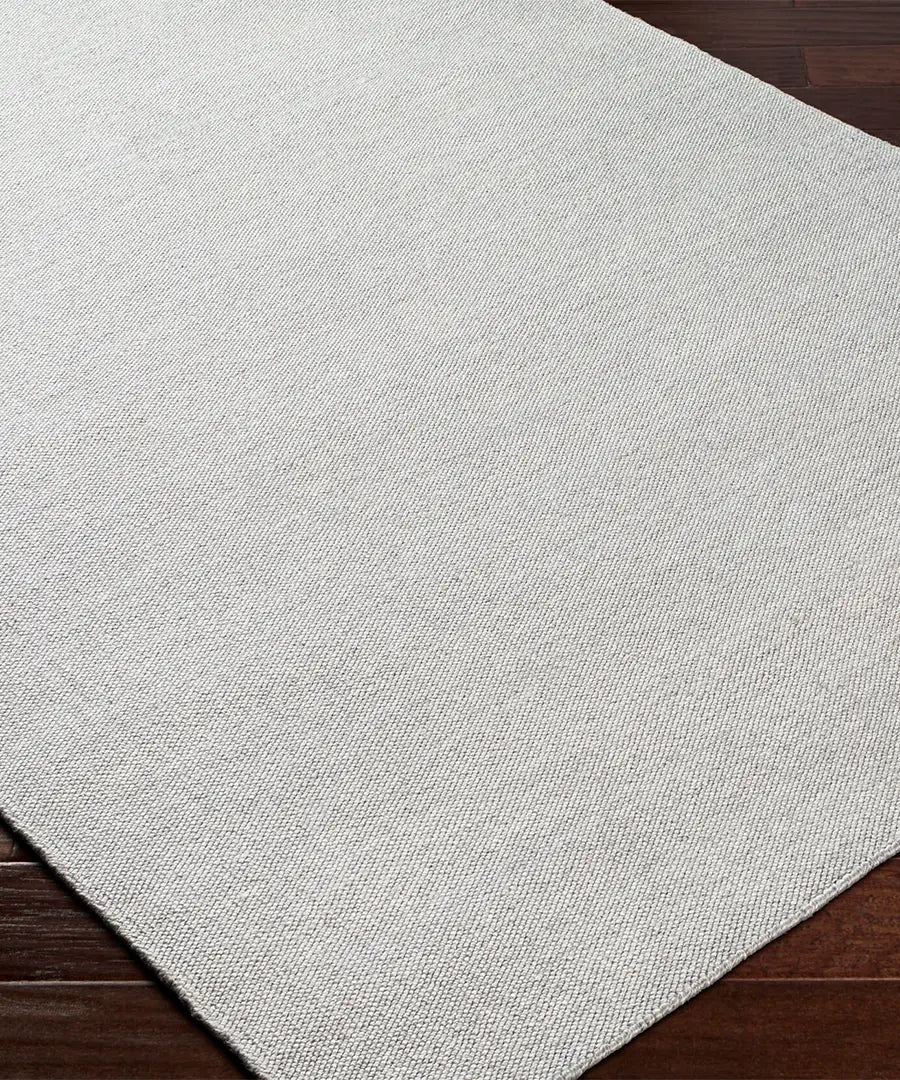 Hand Woven Solid Acacia Light Grey Recycled Pet Yarn Rug
