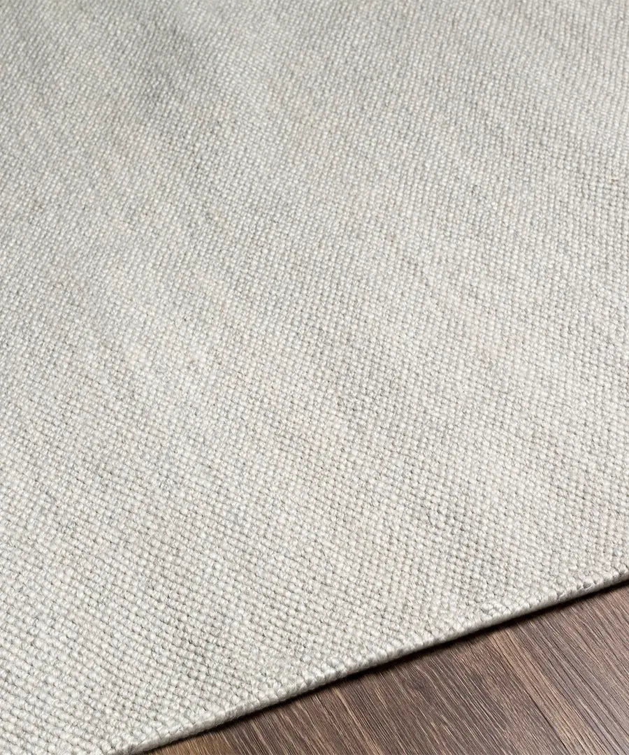 Hand Woven Solid Acacia Light Grey Recycled Pet Yarn Rug