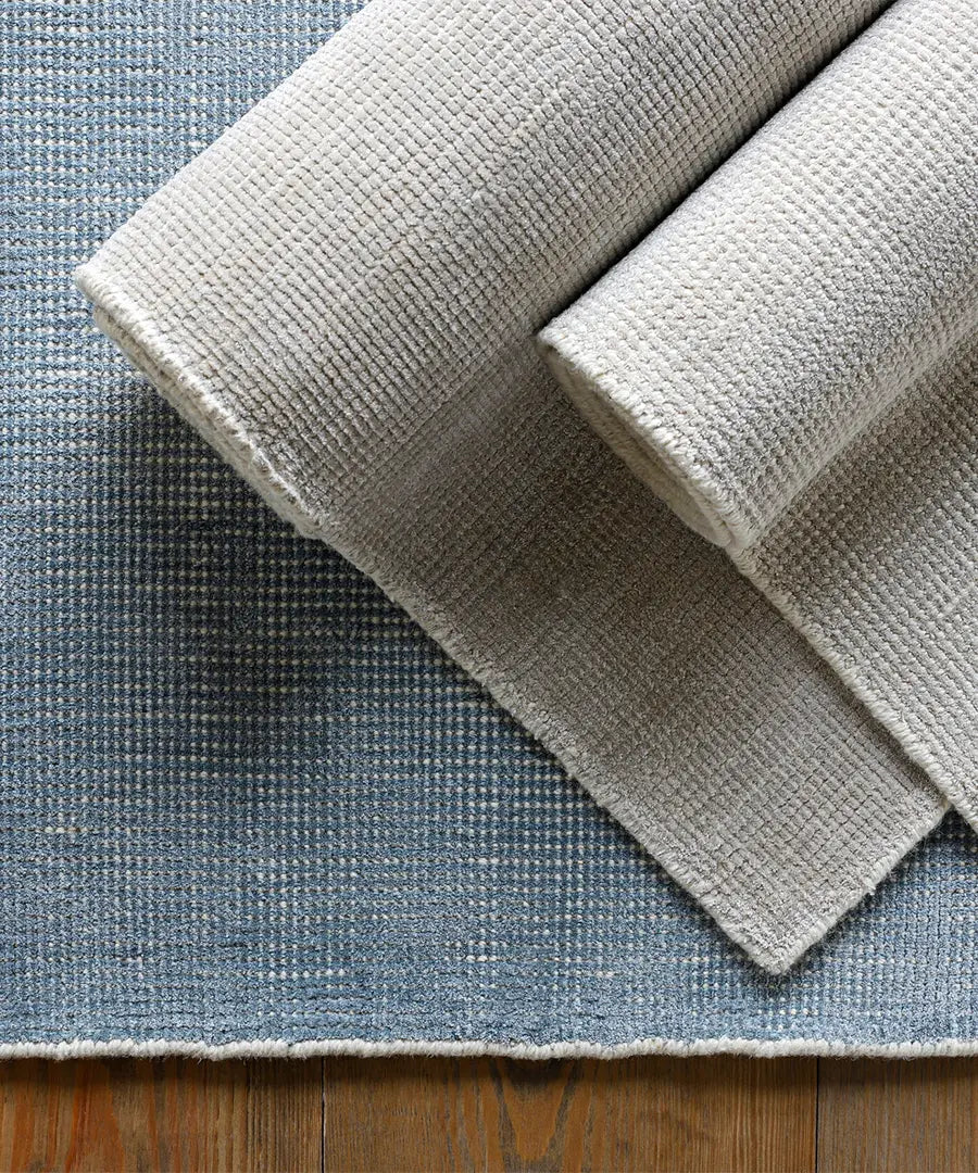 Hand Loomed Solid Amalfi Ivory Viscose & Wool Rug