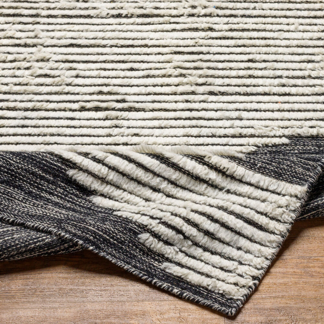 Apache Hand-Woven Cream and Black Wool Rug