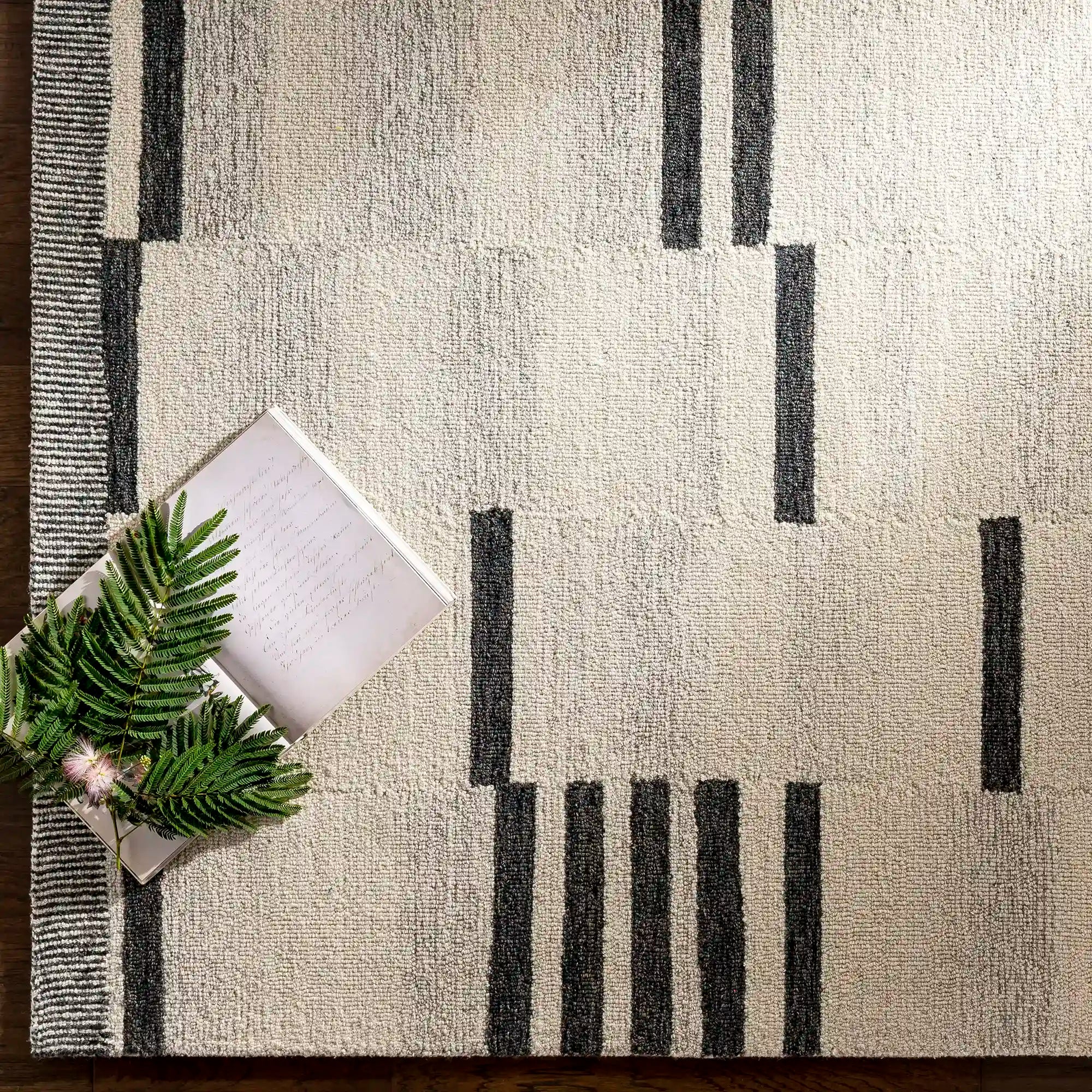 Hand Tufted Granada Beige Wool Rug
