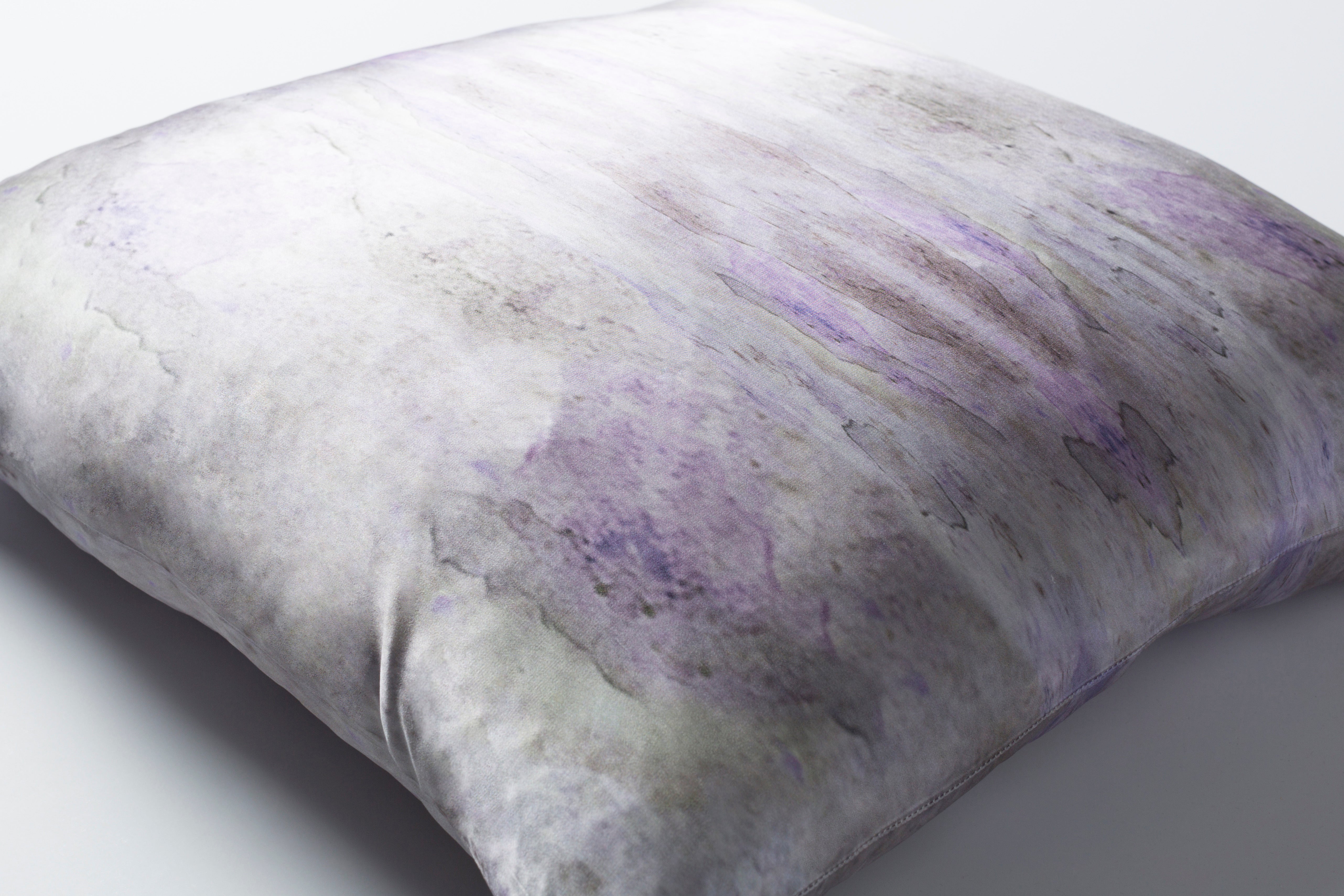 Kalos Poly Satin Purple and White Marble Design Pillow Cover