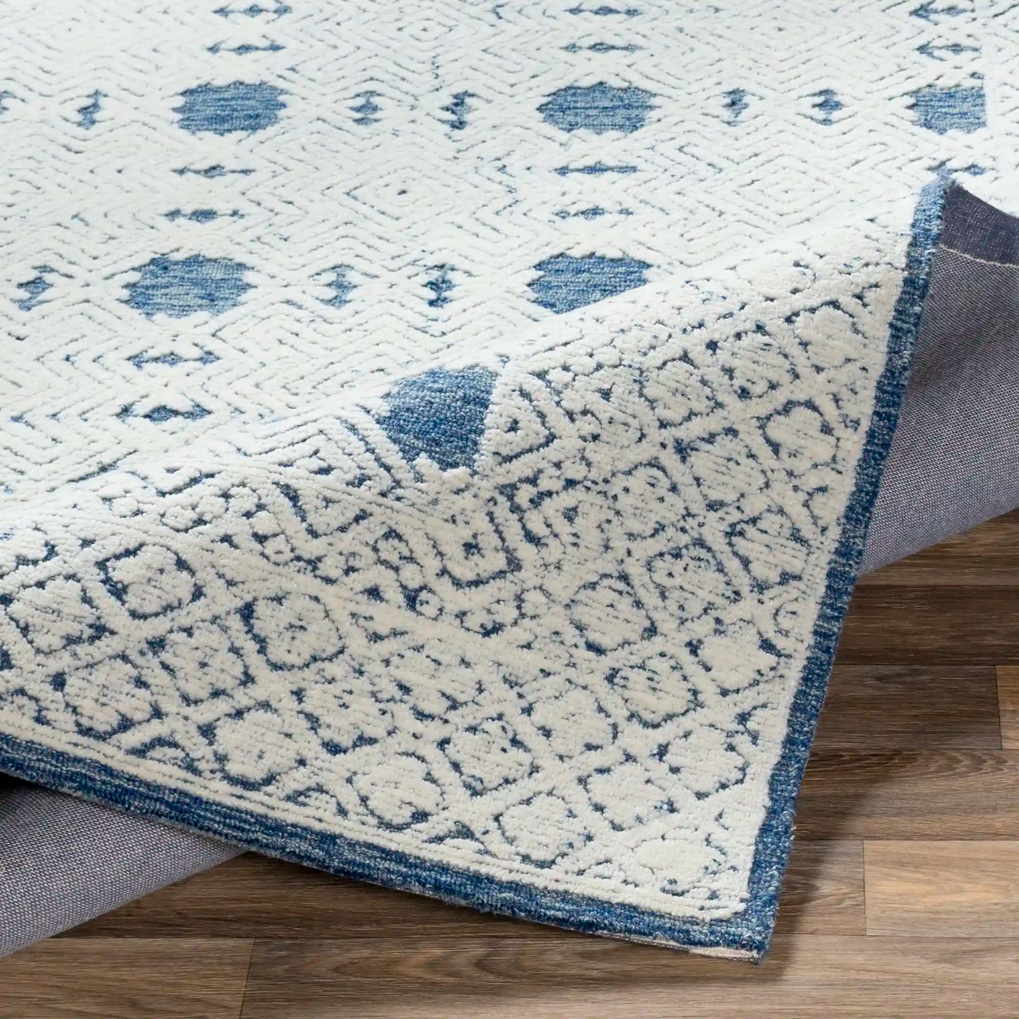 Hand-Tufted Louvre Cream and Blue Wool Rug