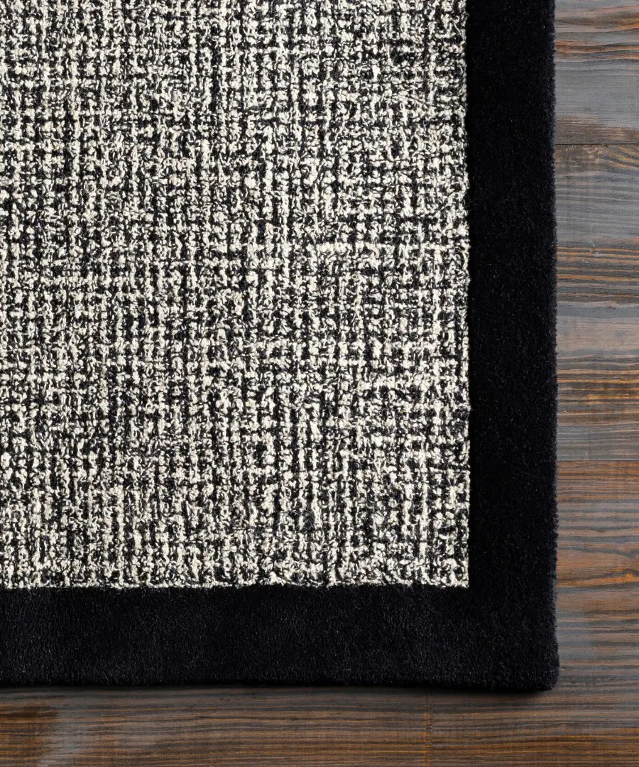 Hand Tufted Solid Siena Black Wool Rug